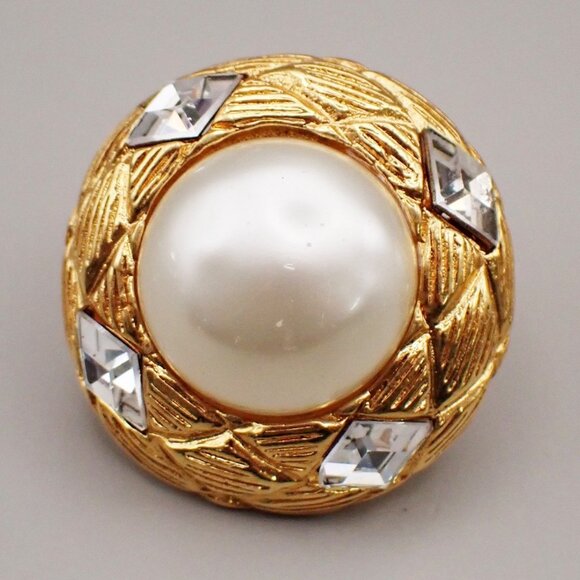 CHANEL Round Button Imitation Pearl Rhinestone Earrings Clip-On Gold GHW - Picture 2 of 10